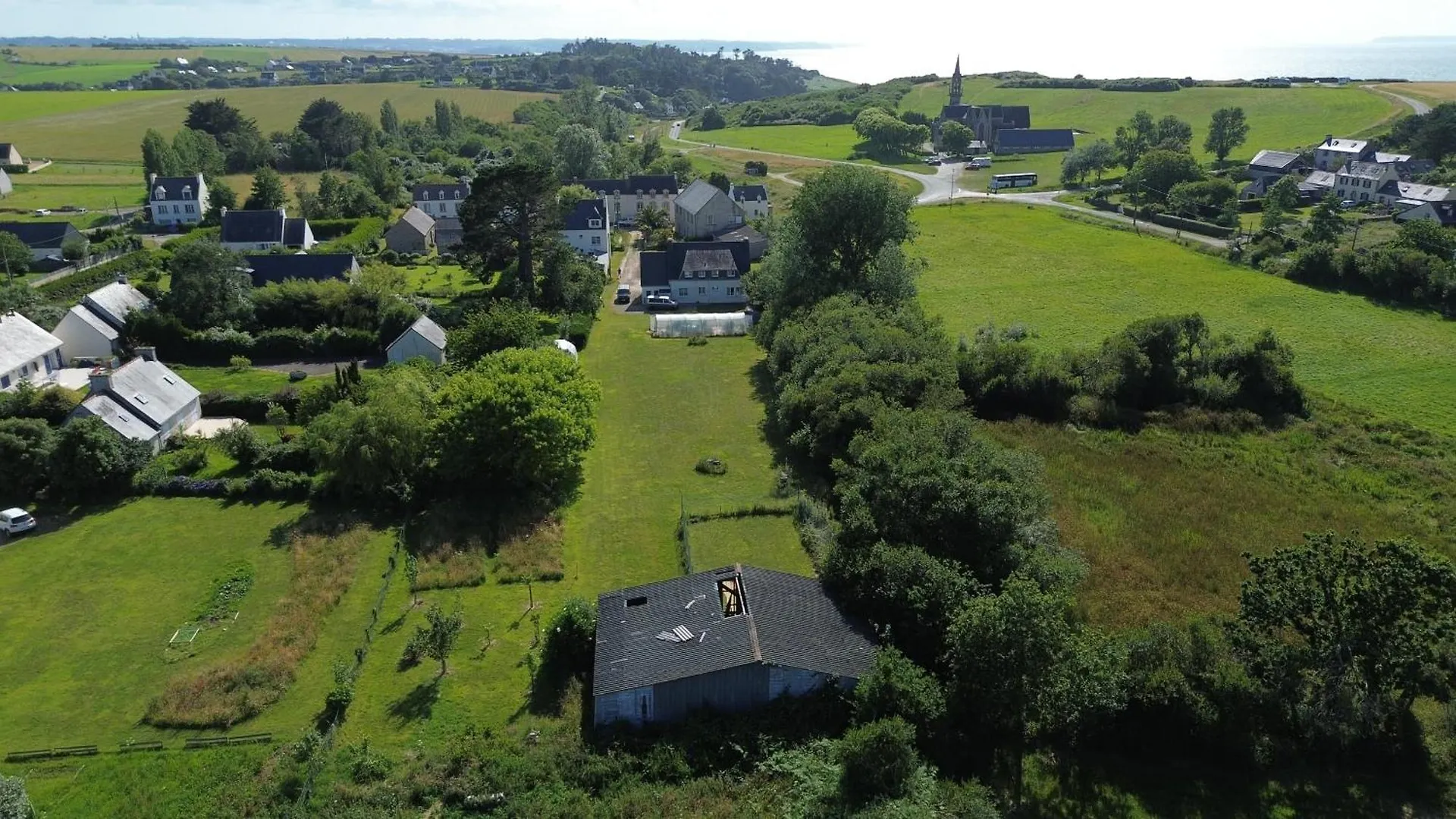 Holiday home Ty Queff Lodge Plonevez-Porzay